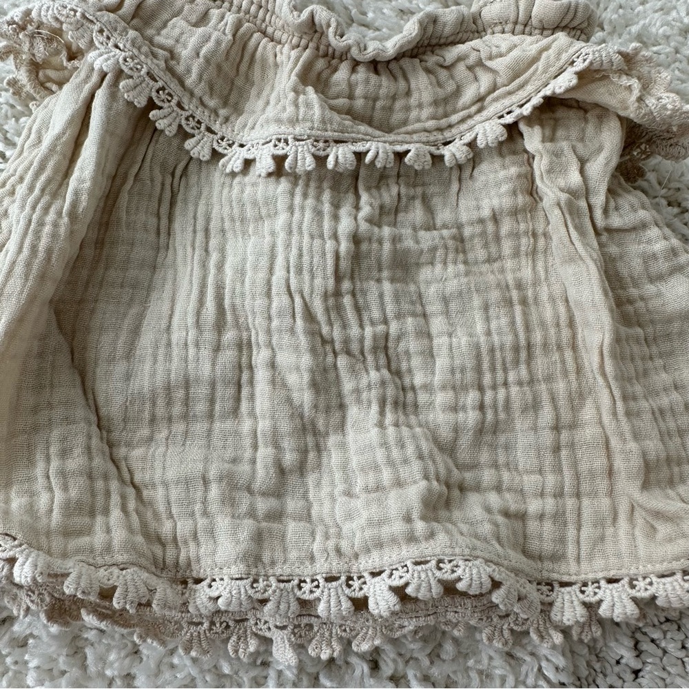 ‼️SOLD‼️ Rylee & Cru Ruffle Top - Picture 2 of 4